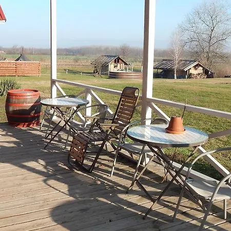 Farm stay Akac-tanya *
